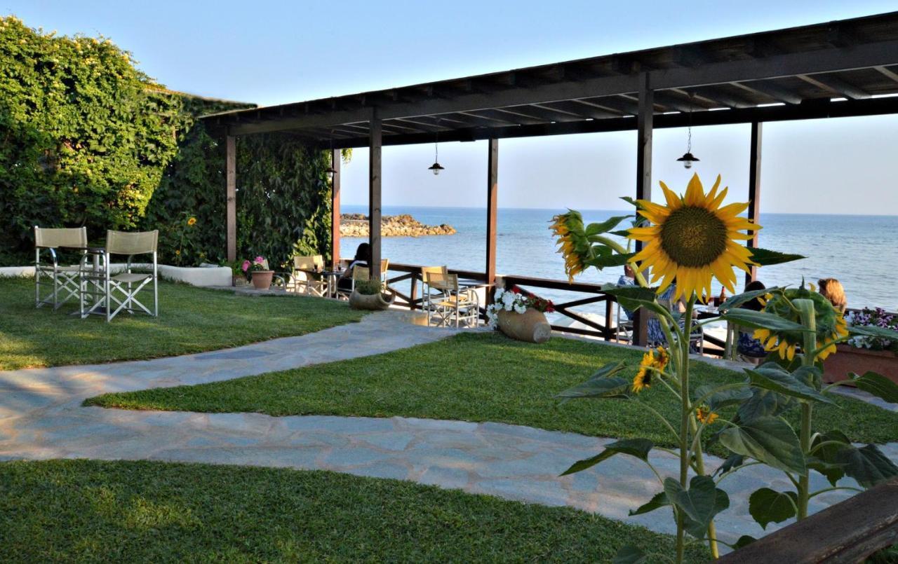 Maria'S Studios Agios Georgios  Exterior foto
